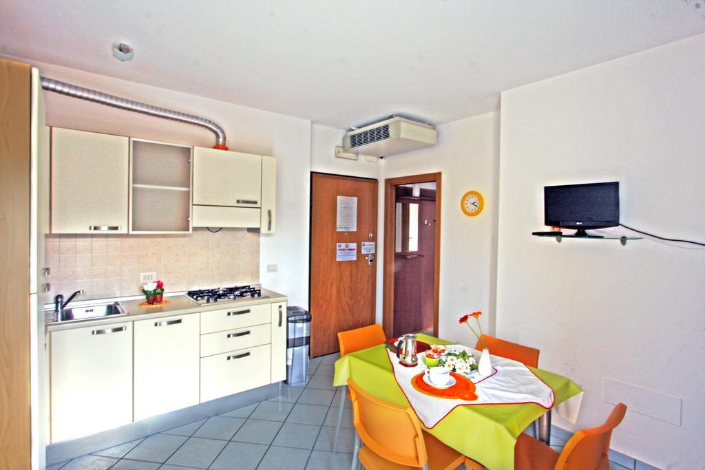 Casa Vacanze Villa Spina Сан-Бенедетто-дель-Тронто Экстерьер фото